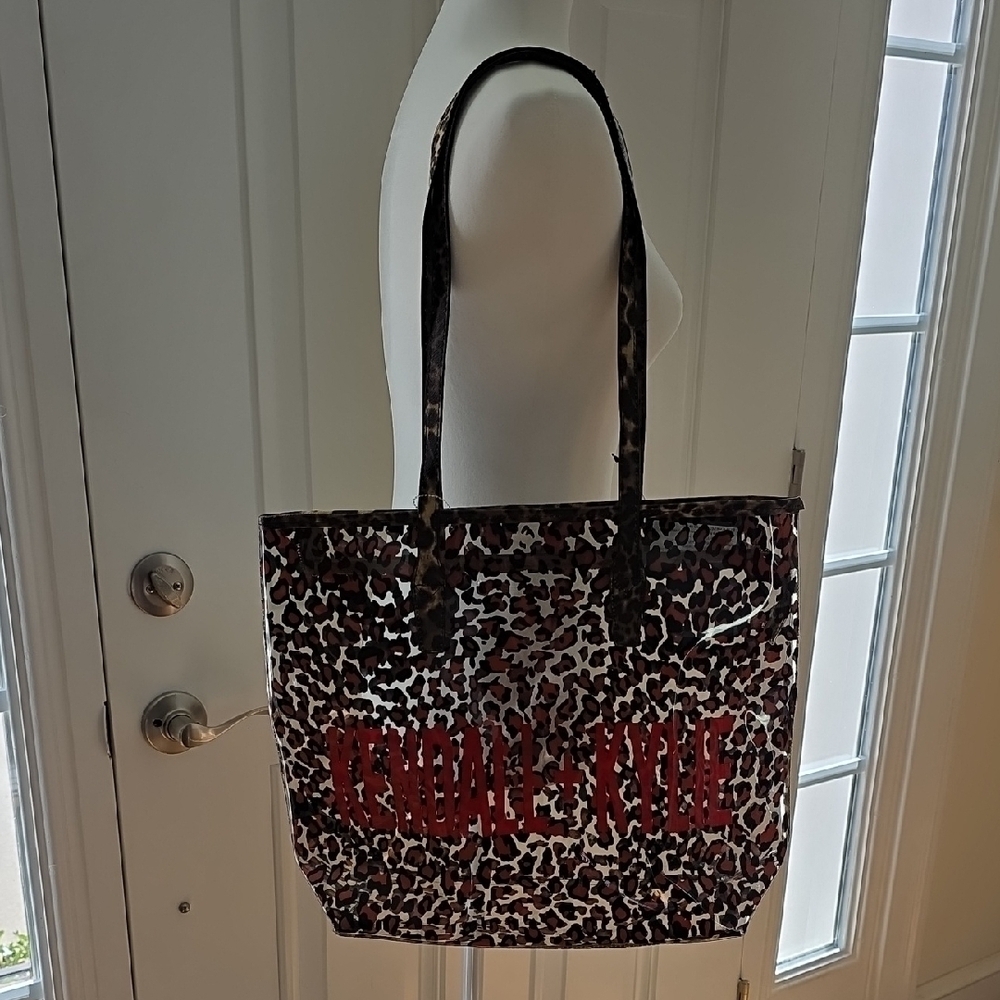Kendall & Kylie Leopard Print Tote. Brand Name In Red Letters. NWT - Picture 10 of 11